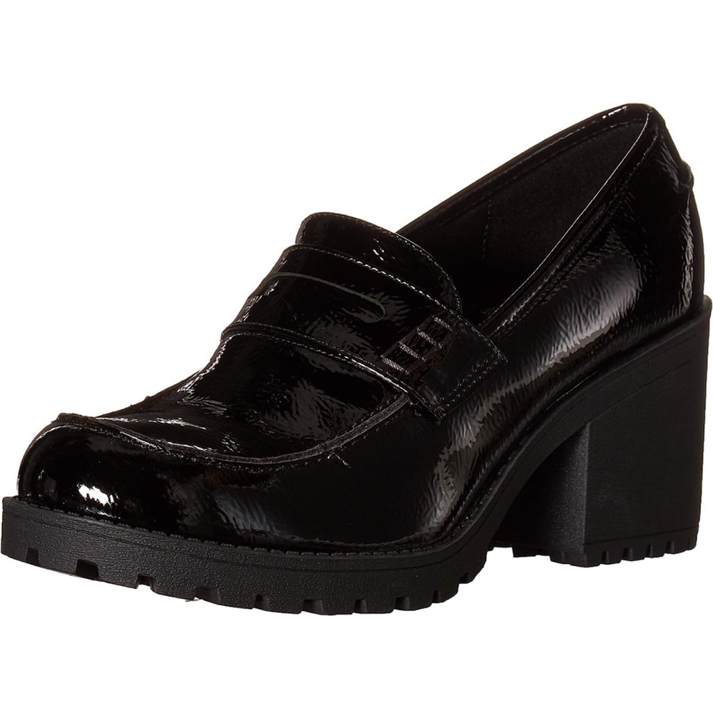 Dirty Laundry heeled patent leather loafers size 8 rubber lug sole